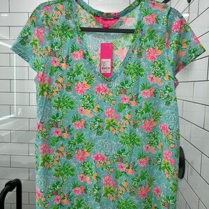 NWT Lilly Pulitzer Lilly Loves Disney Etta V-Neck Top size Medium